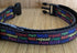 Coleira para cão com tamanho Small, design colorido com texto "run fetch repeat", ideal para atividades ao ar livre com suplementos premium naturais para energia, vitalidade e saúde cognitiva.