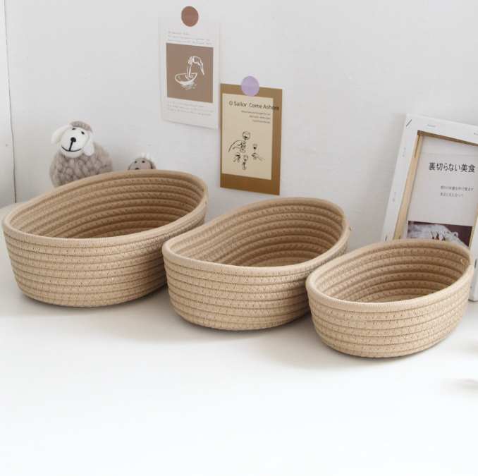 Conjunto de Storage box desktop miscellaneous items storage basket cosmetics snacks hallway hand woven cotton thread storage basket em algodão trançado à mão, ideal para organização de suplementos premium naturais para energia, vitalidade e saúde cognitiva, desenvolvidos para o mercado português.