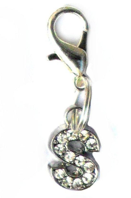 Pingente de letra S com cristais brilhantes prateados, parte da coleção A-Z Crystal Letter Pet Charms, ideal para complementar suplementos premium naturais para energia, vitalidade e saúde cognitiva.